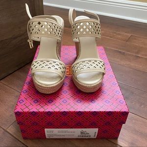 Tory Burch espadrille wedge 👡